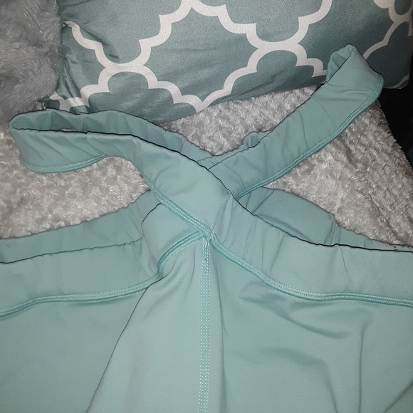 Mint dance uniform set - Picture 4 of 7